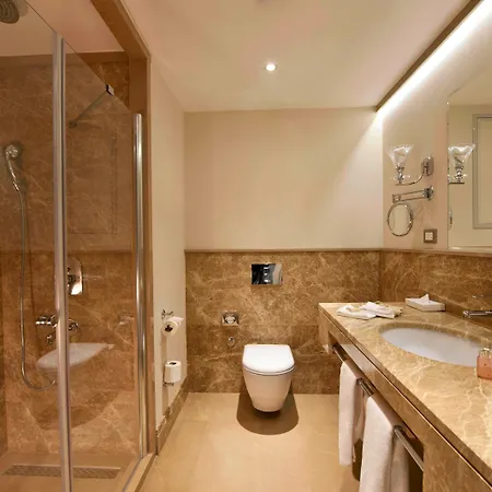 Aspera Altunizade 4*