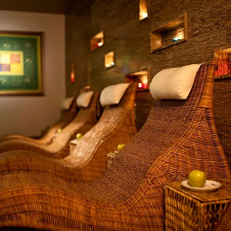 Hotel Aspera Altunizade 4*