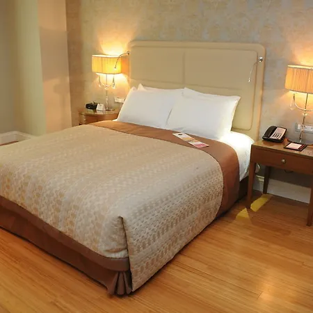 Aspera Altunizade 4*