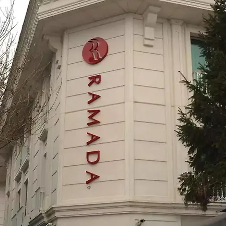 ホテル Aspera Altunizade 4*
