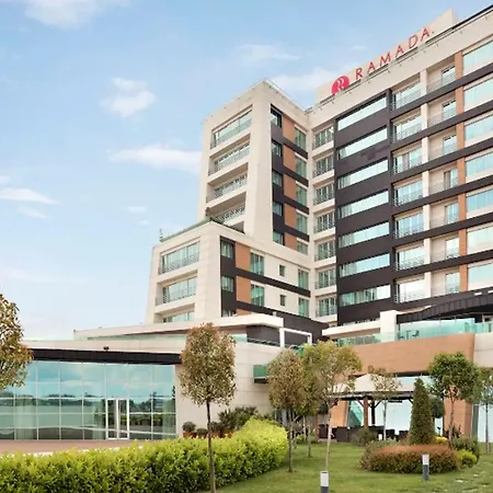 호텔 Aspera Altunizade 4*