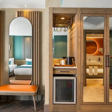 Aspera Altunizade Otel 4*