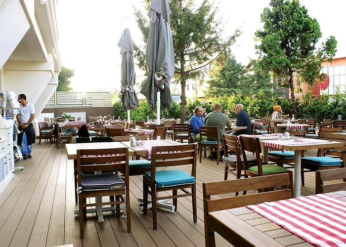 Hotel Aspera Altunizade 4*